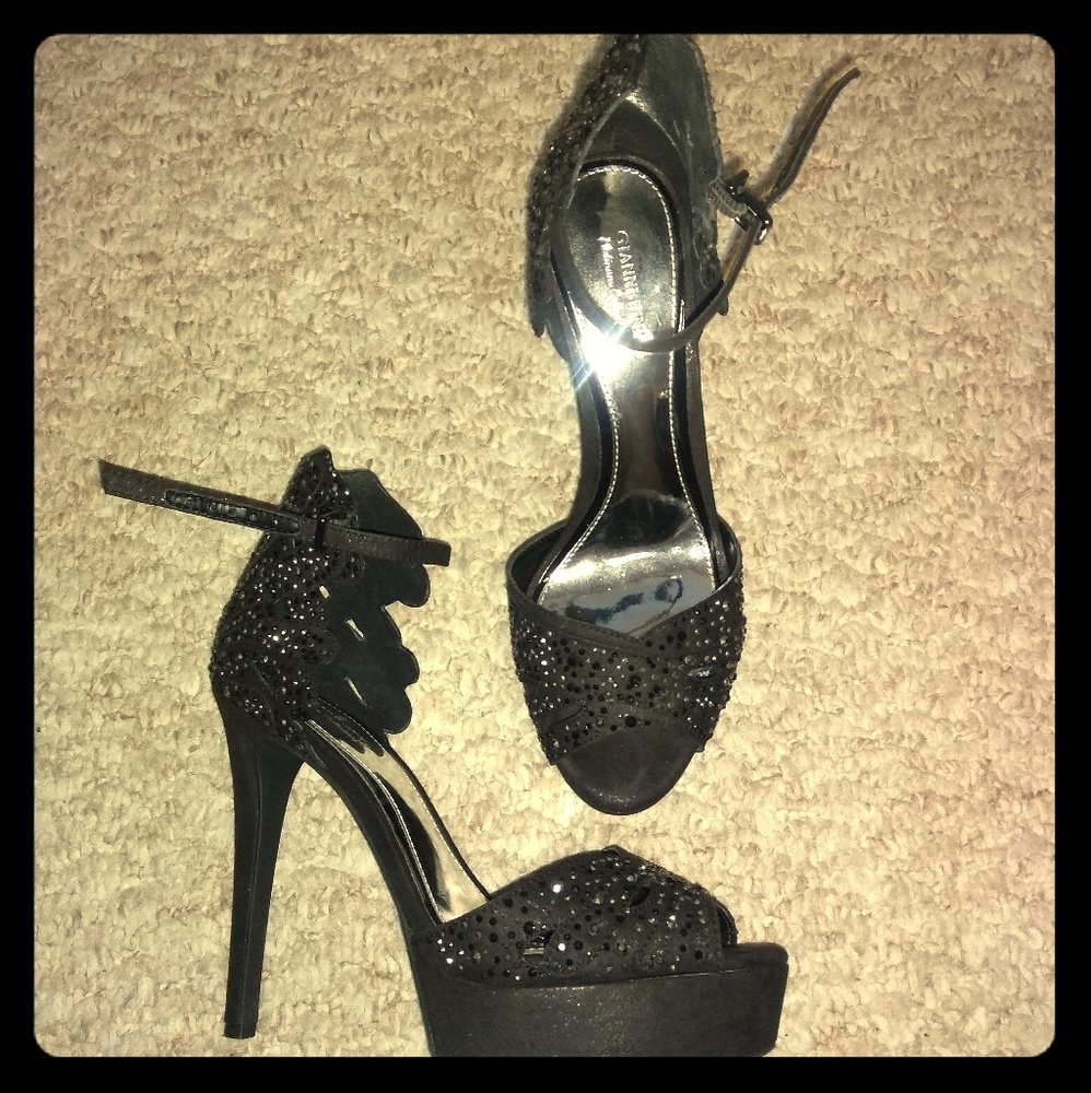 Gianni Bini Black Party Shoes with Sparkle